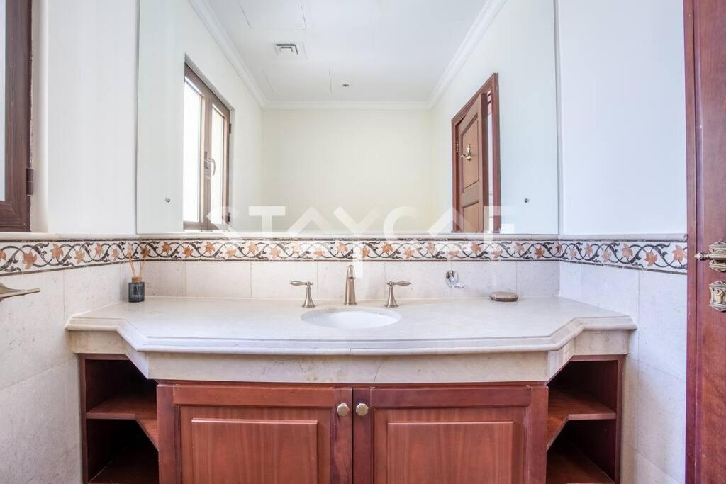 Staycae Palm Jumeirah Apartment